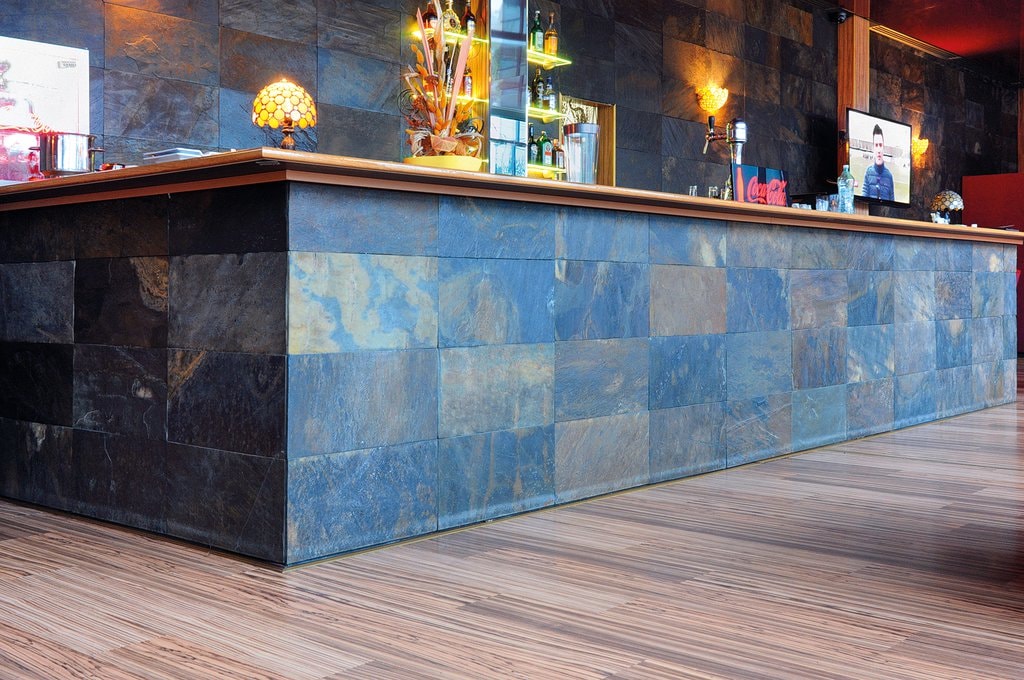 Onix, marmură şi granit. Un spaţiu cu impact vizual şi confort estetic pe măsură