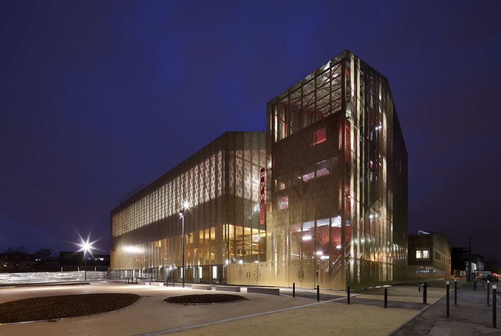 Igloo #138: Acupunctură urbană