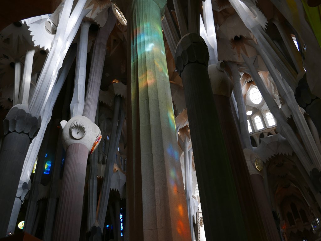 Sagrada așa cum nu a văzut-o Gaudí: 16 imagini, 166 de ani