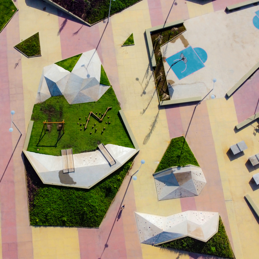 Regenerare și reconfigurare a mobilității urbane: Terminalul de Autobuz și Parcul din São Luís