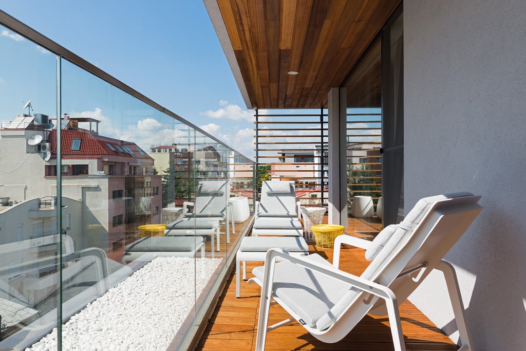 Straturi de arhitectură: imobil de locuințe pe Str. Emanoil Porumbaru