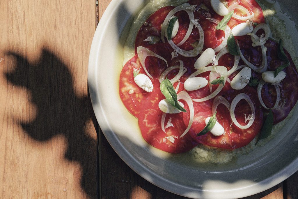 Rural în ritmuri de cava sau pastis