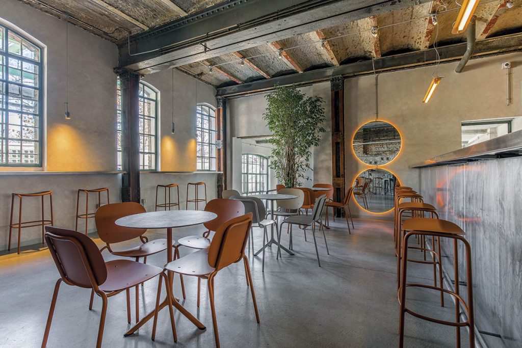 O conversie cu sens și stil: Platforma Wolff DJ Bar