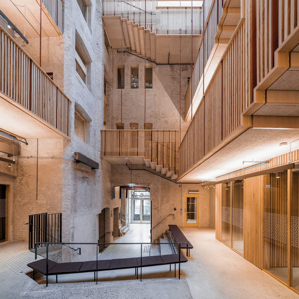 Dosar #228. Pressens Hus: discreția ca forță arhitecturală