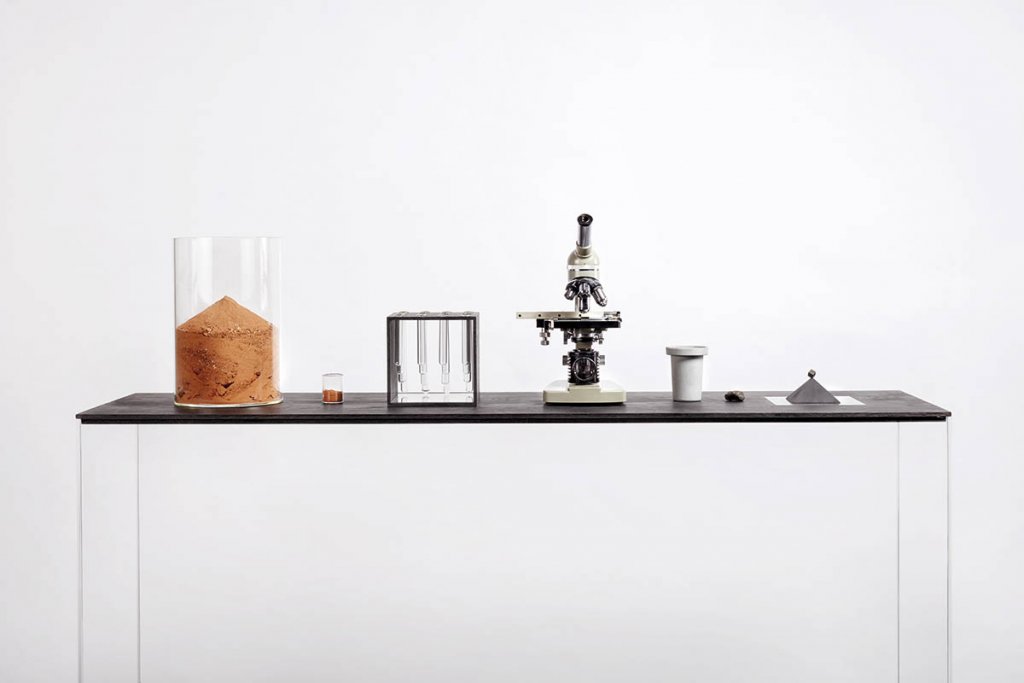 As Above, So Below: design din praf de stele