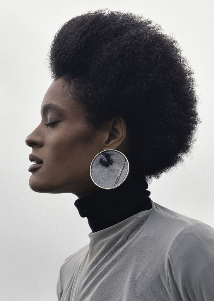 Despre sustenabilitate în bijuterie cu Angela Ciobanu: „Deșeurile produse de activitatea umană, prezente în cantități sufocante, vor deveni noul aur”