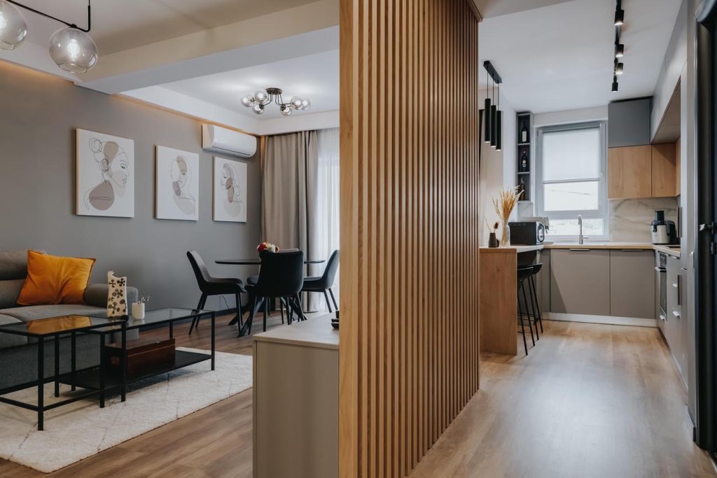 O atmosferă discretă de film noir