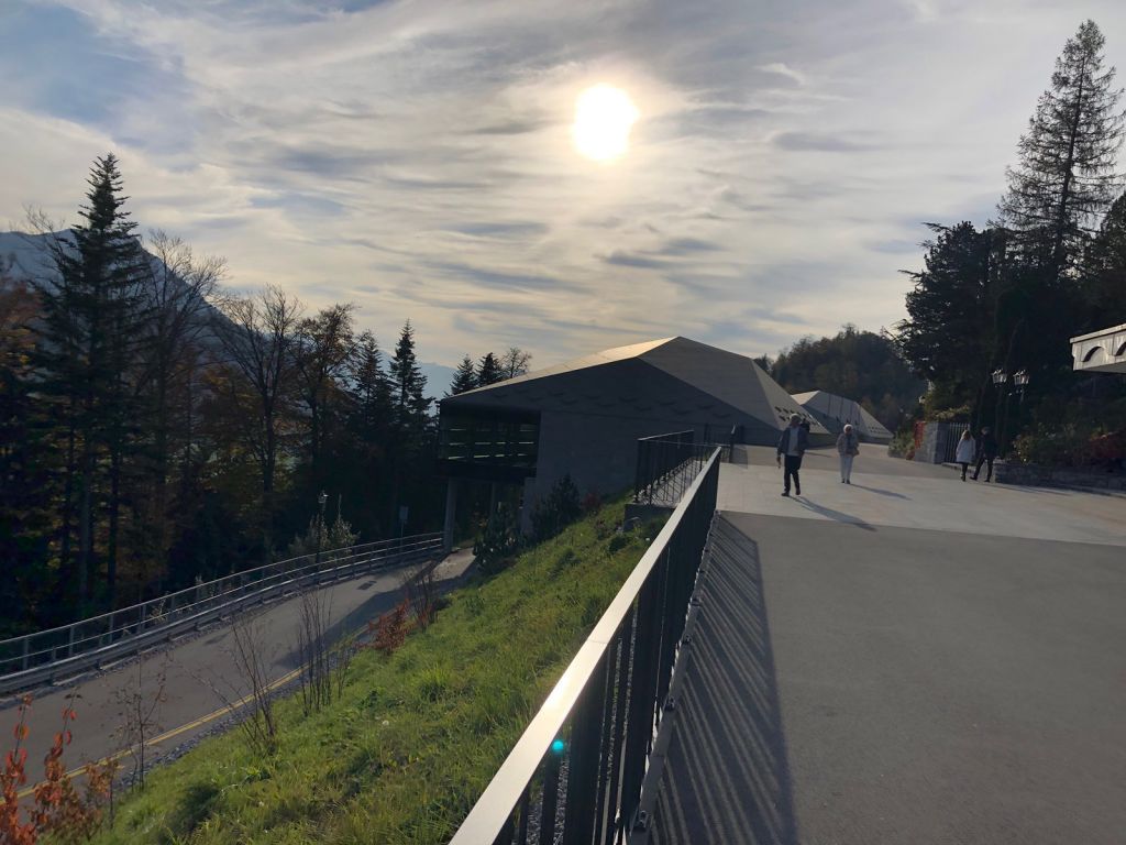 Bürgenstock, suspendat între trecut și viitor   