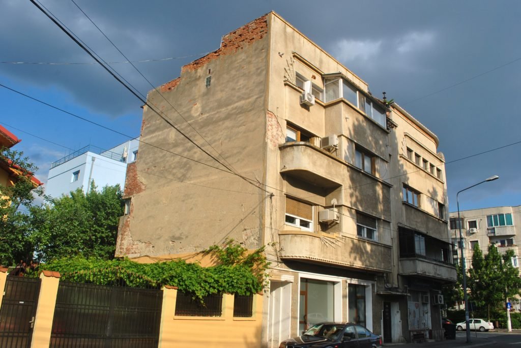 Influențele italiene – Casa I. Tabacu, arhitect Victor Asquini