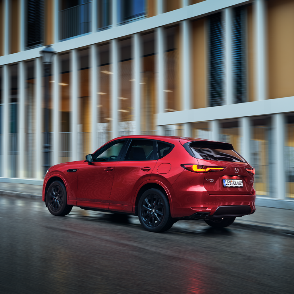 Noua Mazda CX-60: de la sculptura în lut la tehnologia realității