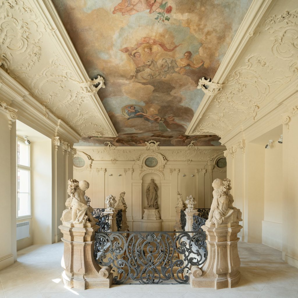 Un fragment din Praga ascunsă se deschide – noul proiect Savarin, imaginat de Heatherwick Studio