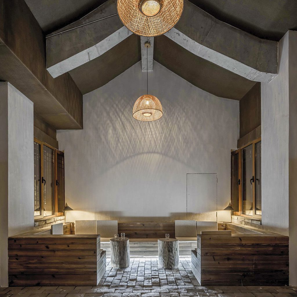 Tradiția lichiorului chinezesc convertită în boutique hotel