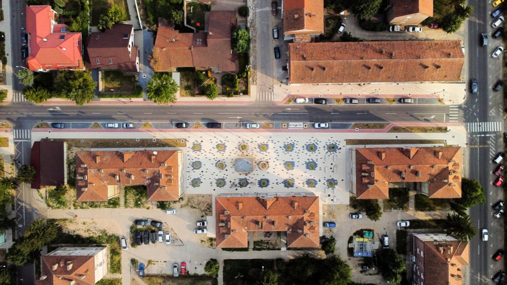 Un exemplu de bune practici de mobilitate urbană din România. 6 Străzi, Reşiţa