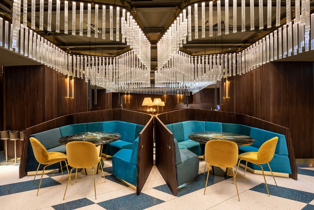 Eleganța imperială Tuya. Design românesc la Viena