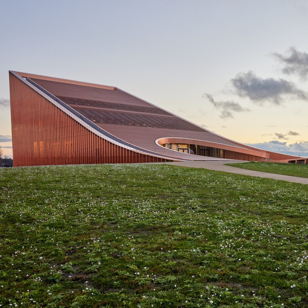 În continuarea peisajului: Centrul de Știință și Inovație VIZIUM, Letonia