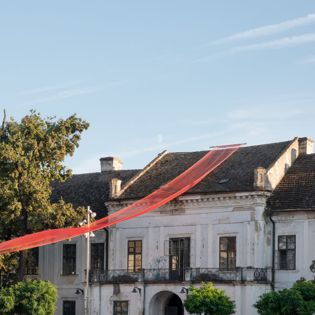 Spațiul public ca act de cultură: arhitectură, obiect, oraș. 10 ani de BETA la Romanian Design Week 2025