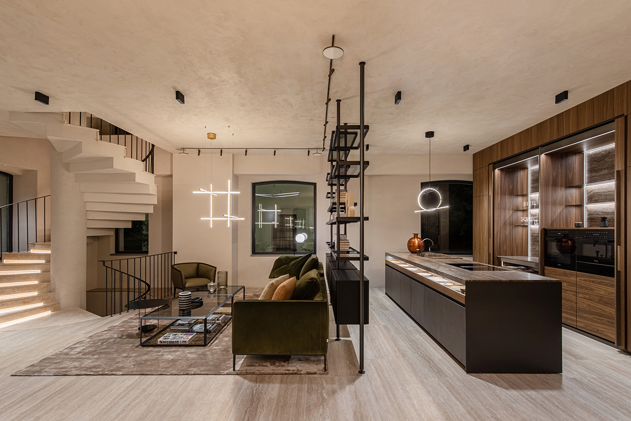 Bucharest Flagship Store 03