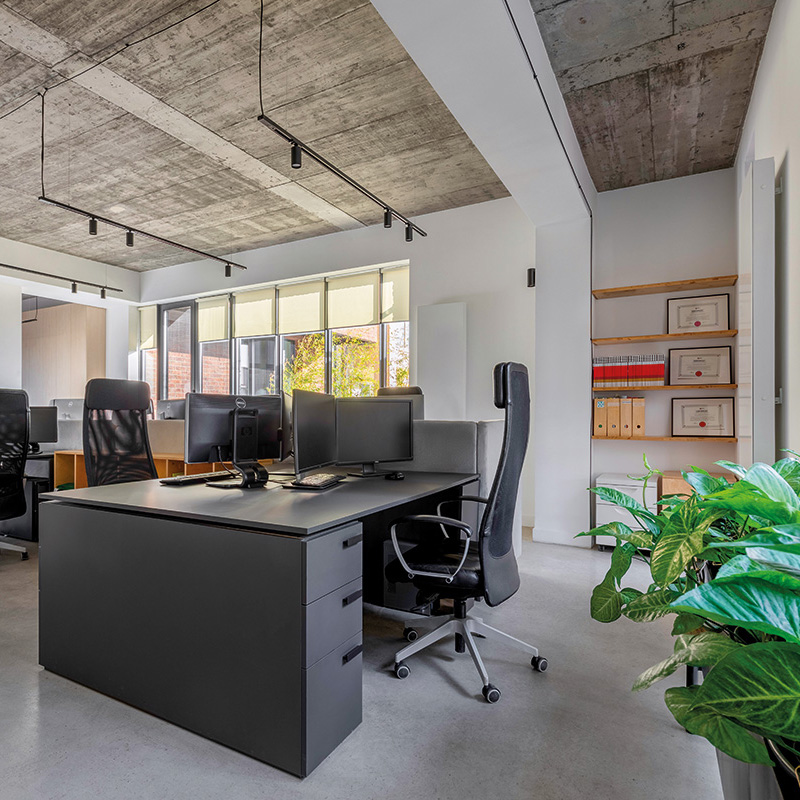 Birourile arhitecților: Outbox Studio și exemplul propriei rigori