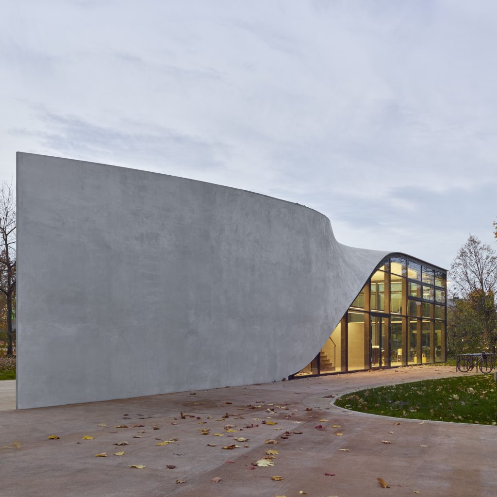 CUBE, prima clădire din lume realizată din beton carbon