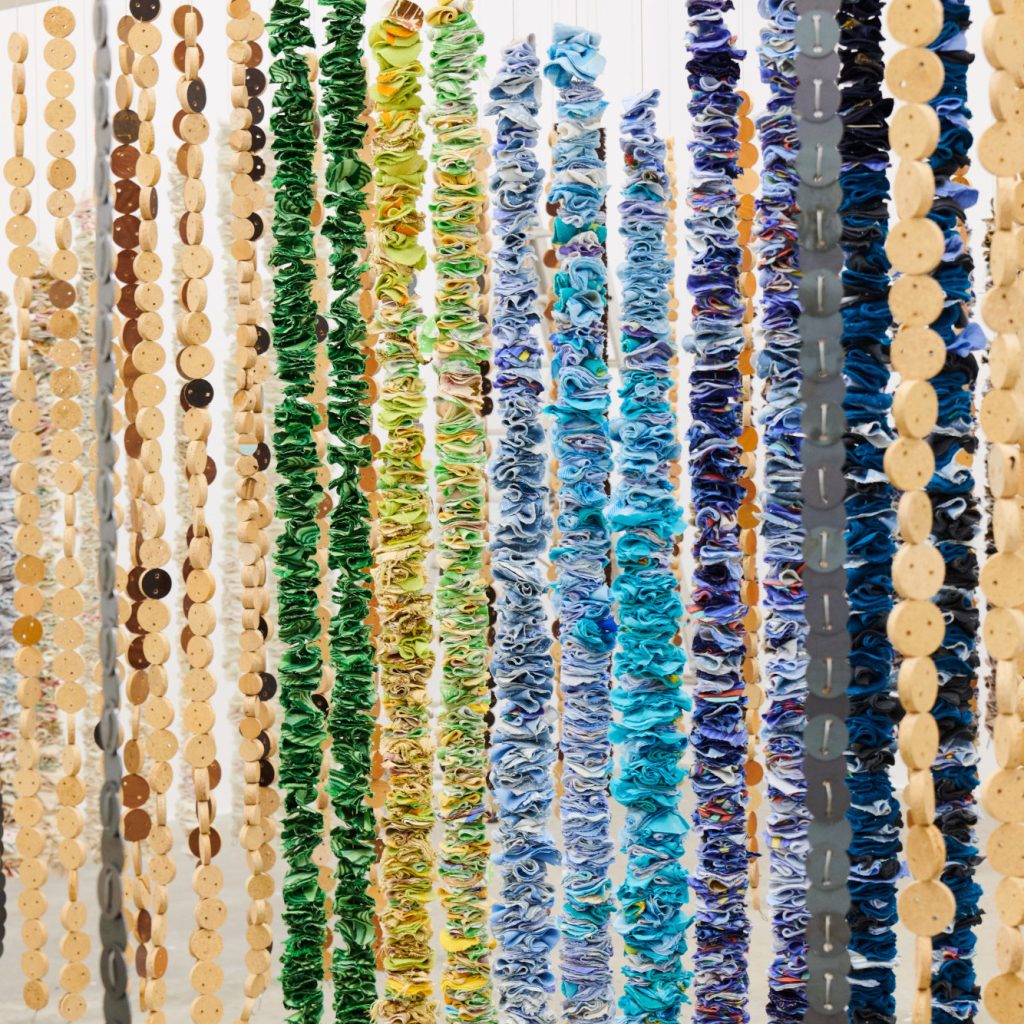 „Harvest Time” sau conservarea prin distrugere. Interviu cu artista Ioana Sisea