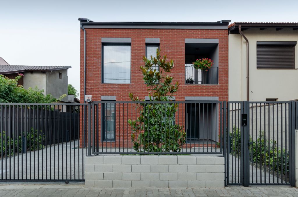 A călători fără a se mişca. Casa BXL, strada Bruxelles, Timişoara