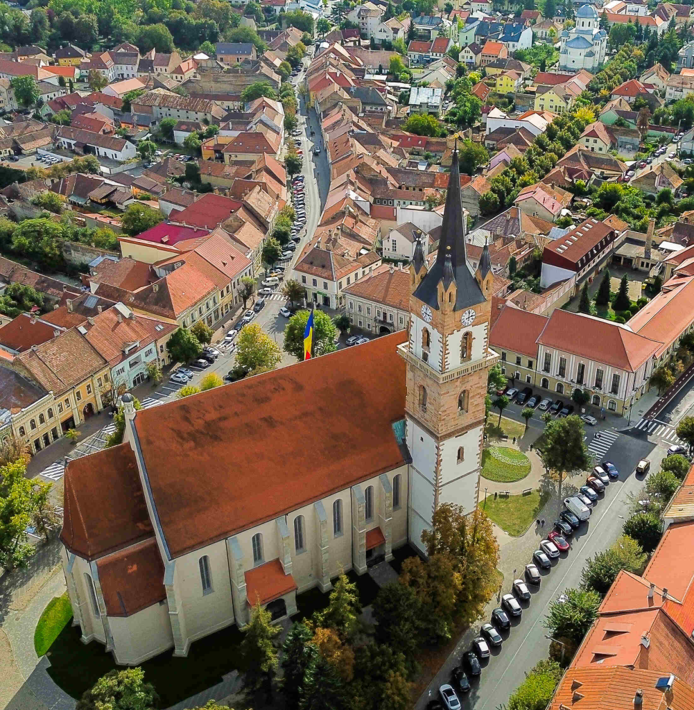 România Atractivă poartă turiștii prin locuri de poveste