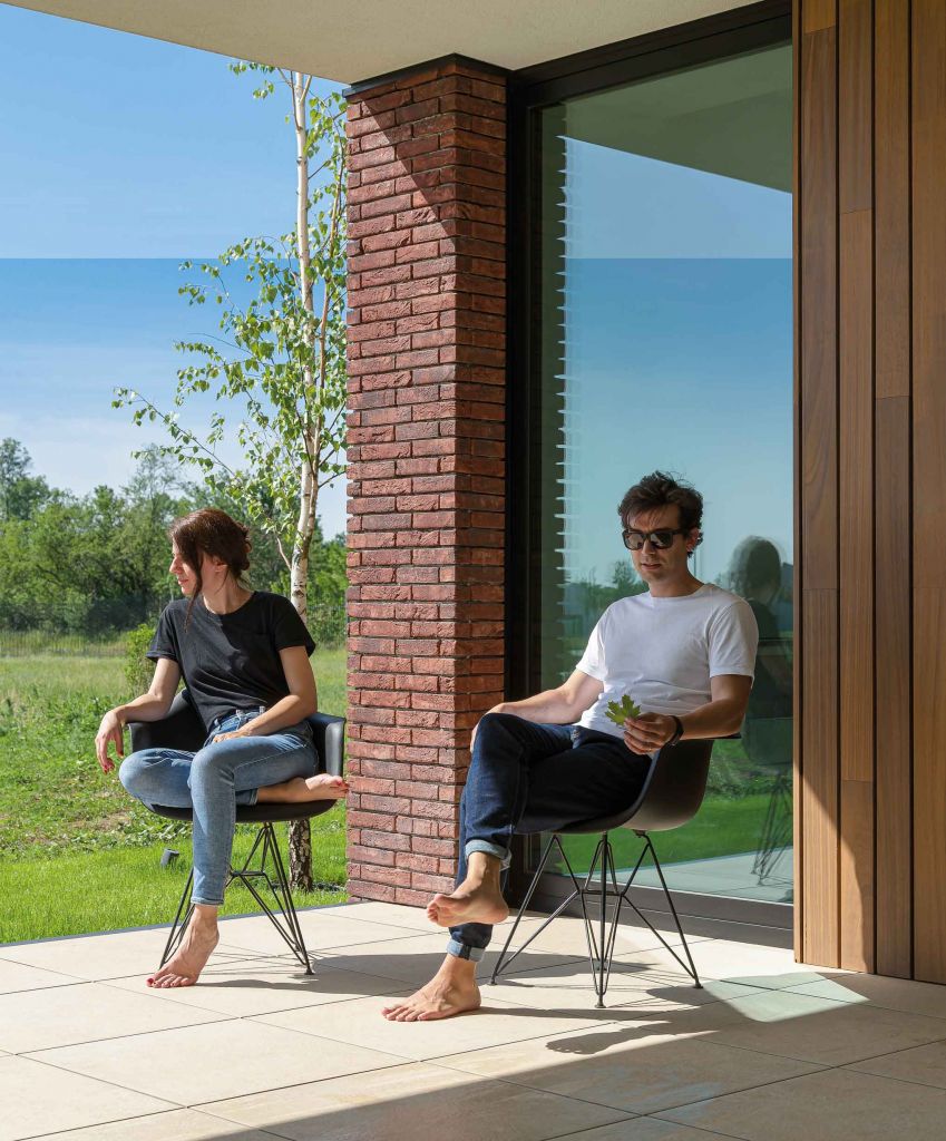 A ≤ 40: STUDIO 1408