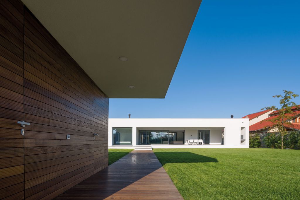 În liniștea naturii. Casa P31 – ACS Studio