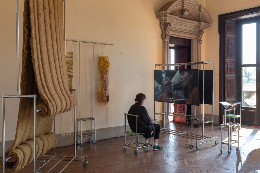 Cum redefinește un hub creativ din Timișoara discursul despre design la ALCOVA – Milan Design Week