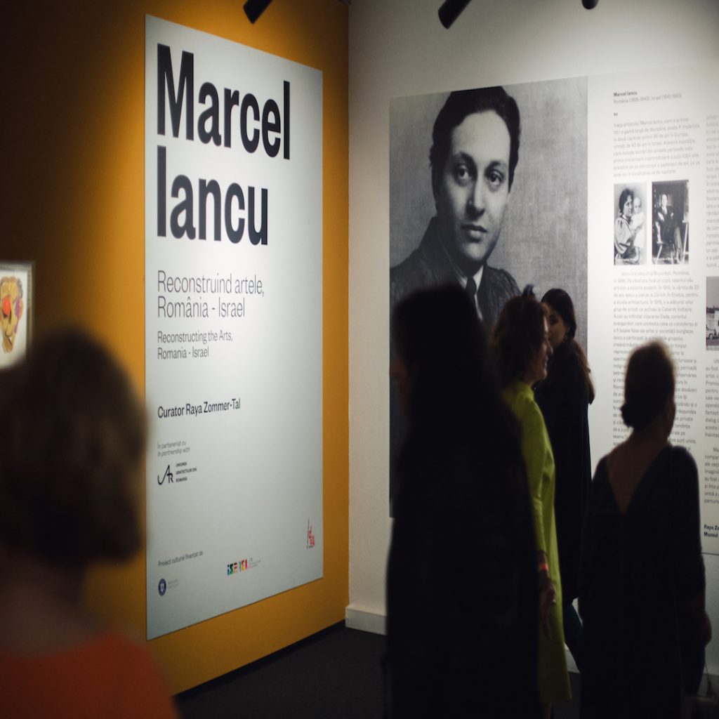 Marcel Iancu, de la Art Safari, în Galeria Cetății Medievale din Târgu Mureș