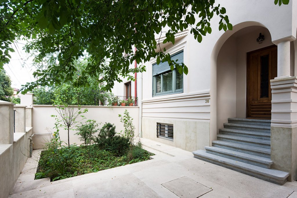 Casa cu dulap secret – o amenajare interioară de semnătură