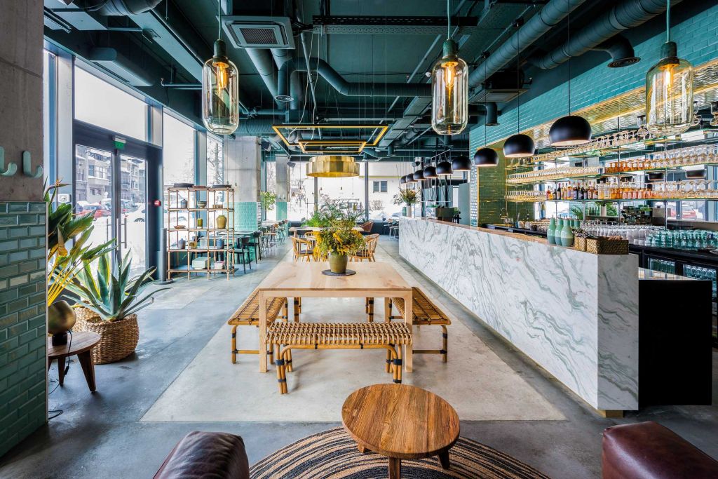 A≤40: Bogdan Ciocodeică Studio