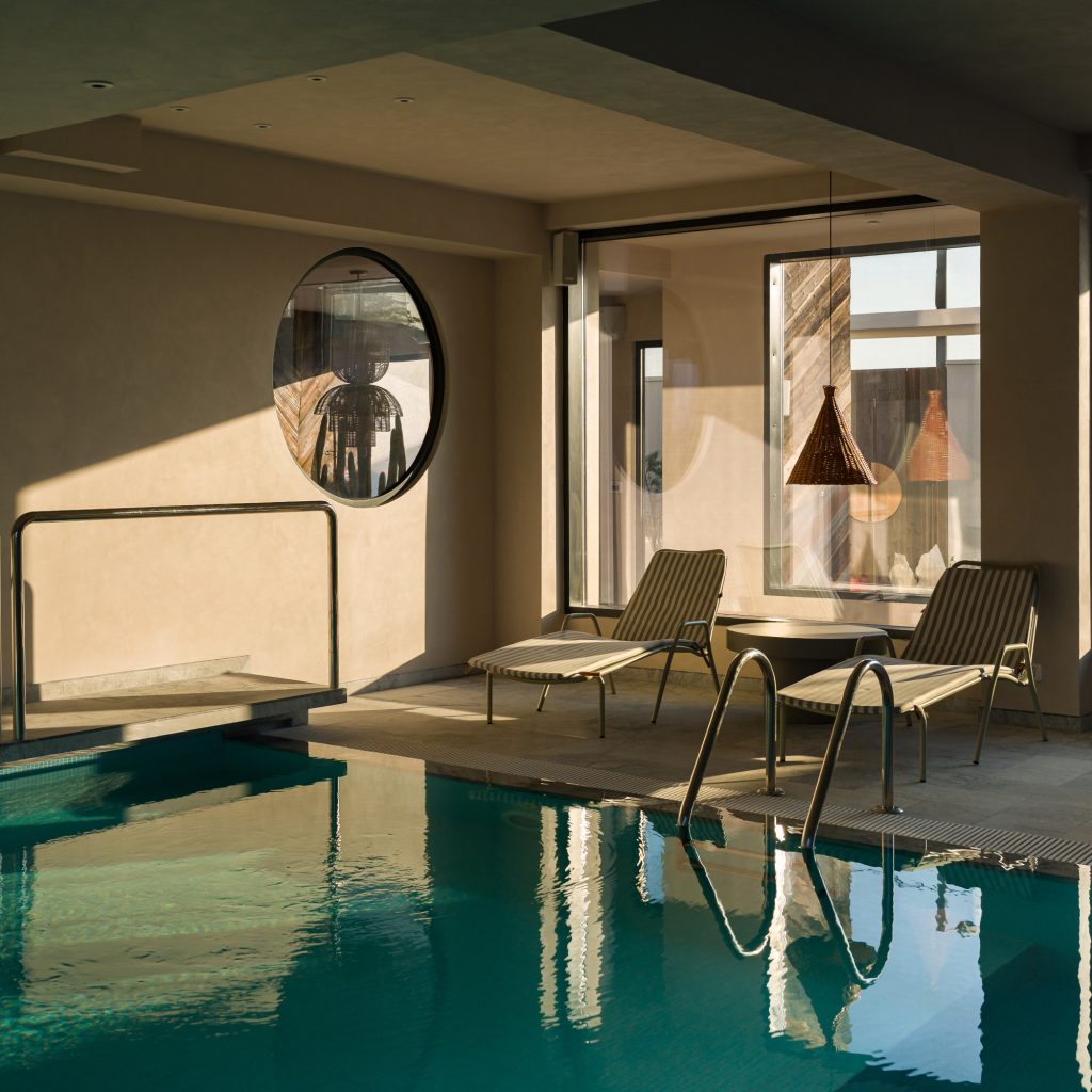 La mare, între Eforii: Euforia Retreat & Spa