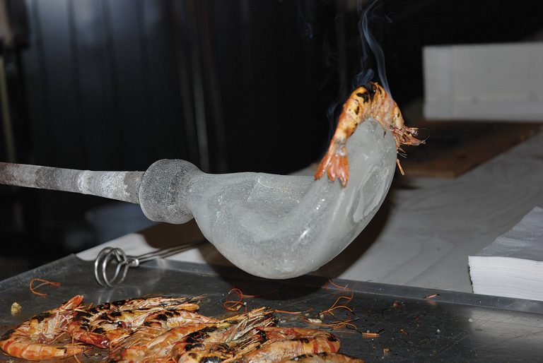 Cooking on fresh glass  Foto: courtesy of Marije Vogelzang