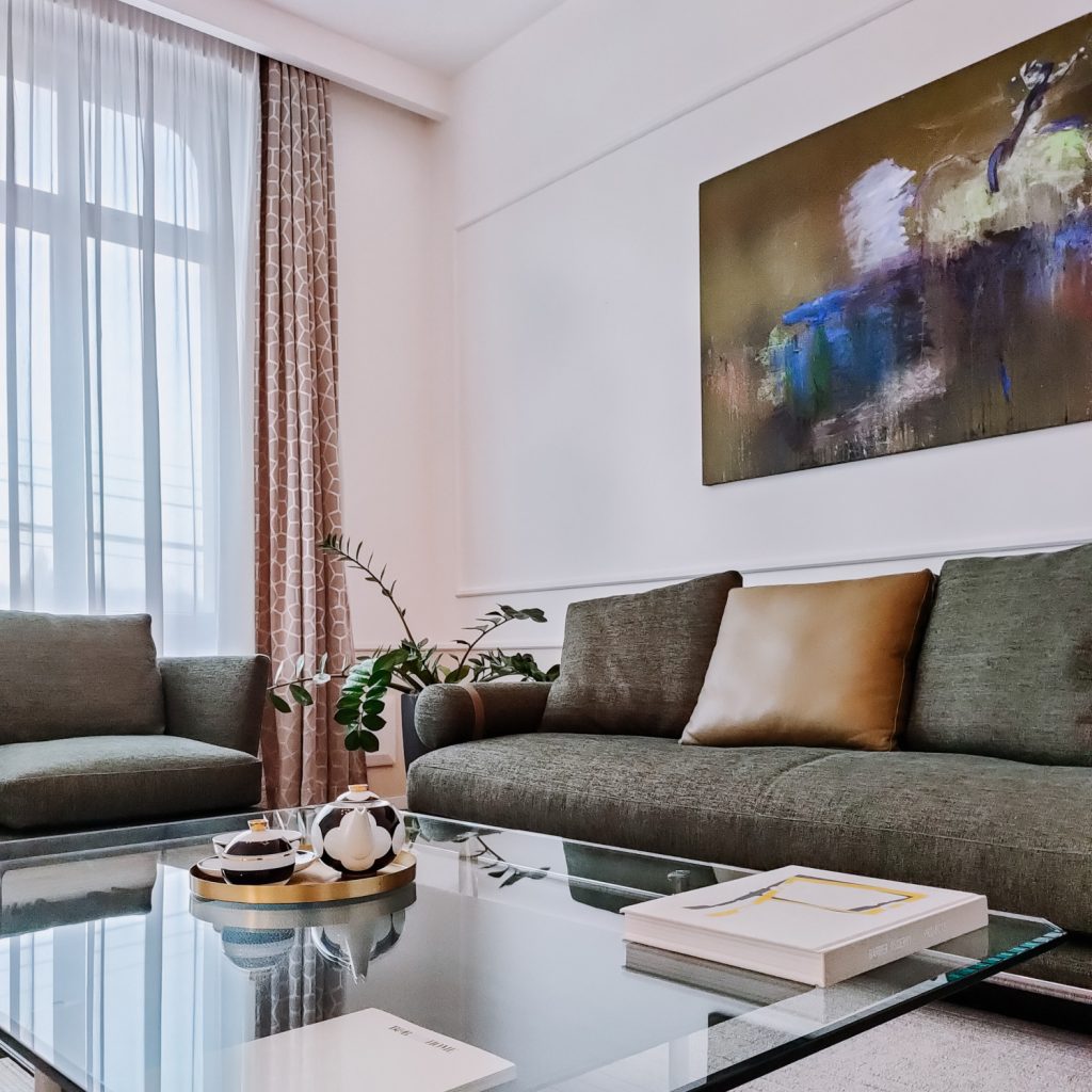 Designul ca experiență senzorială: arh. Ioana Man în vizită la Oséa Interiors