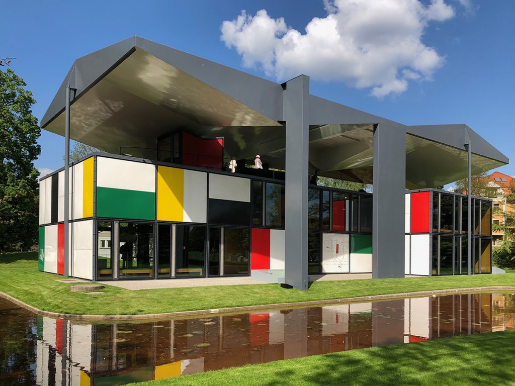 Un arhitect – un edificiu – un oraș