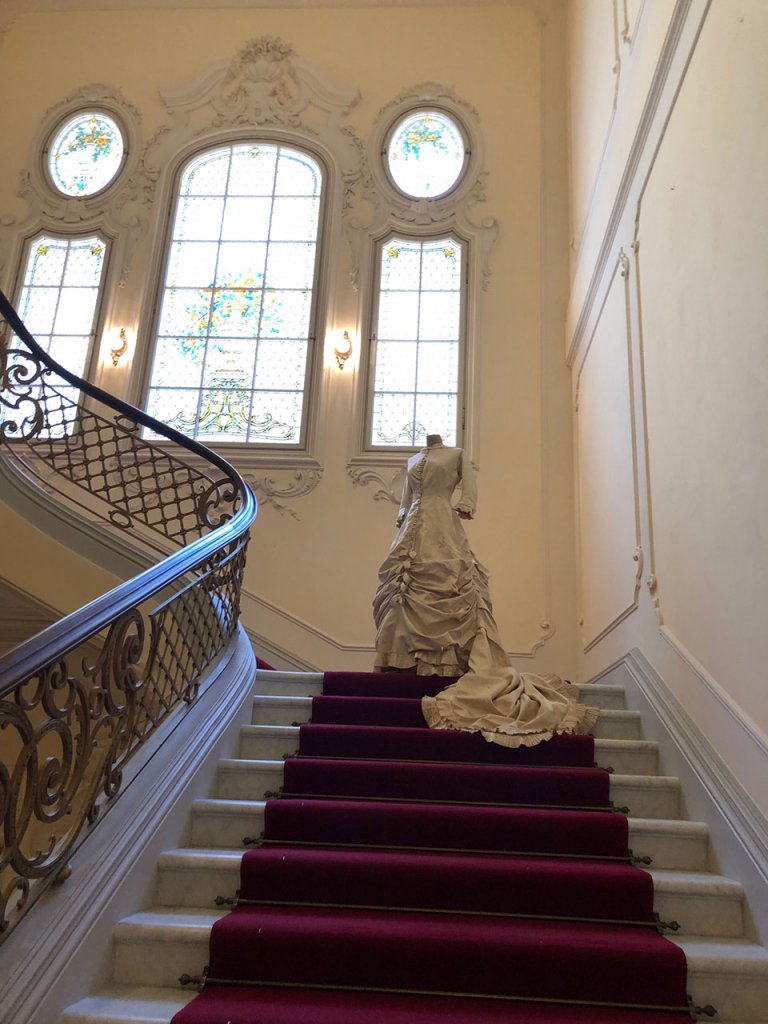 Imaginea unei regine între politică, pictură și pizza