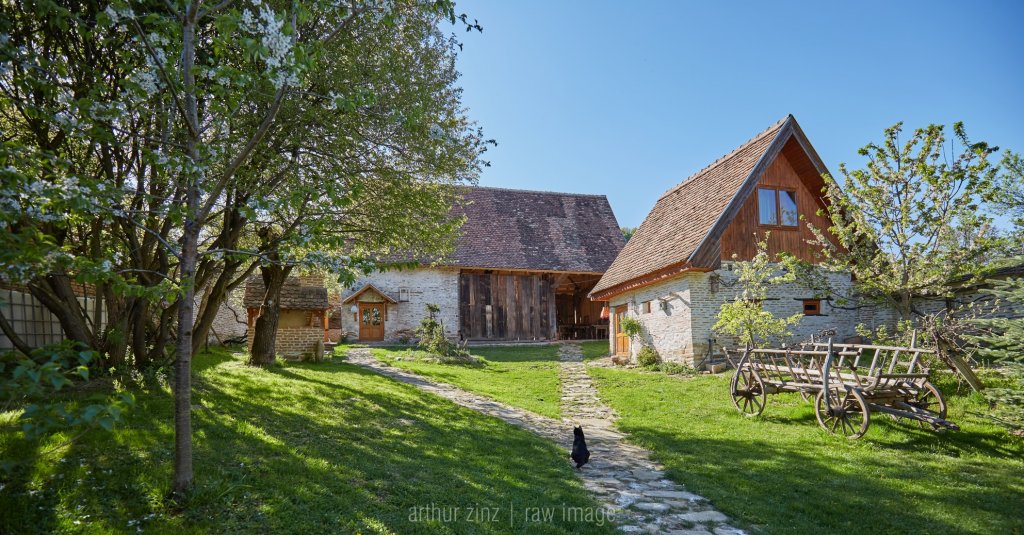 Conace & Pensiuni din România: Dominic Boutique – Cloașterf