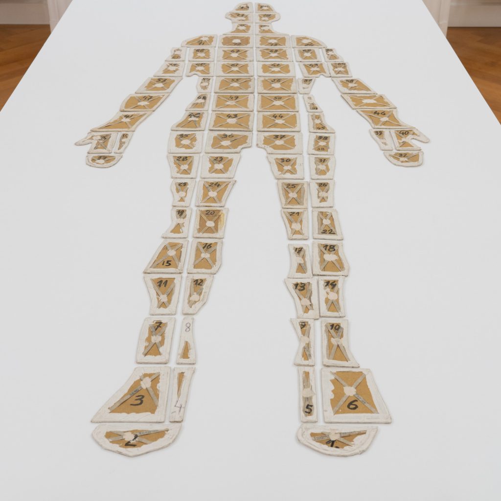 Arhitectura tactilă a antropocosmosului. Paul Neagu, (r)evoluția formei