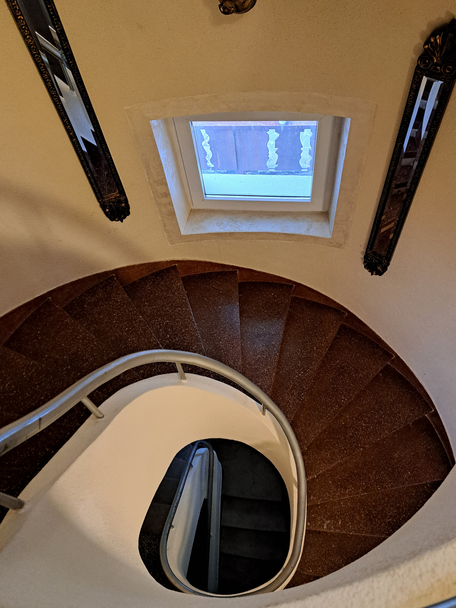 Predeal Grigorescu villa staircase