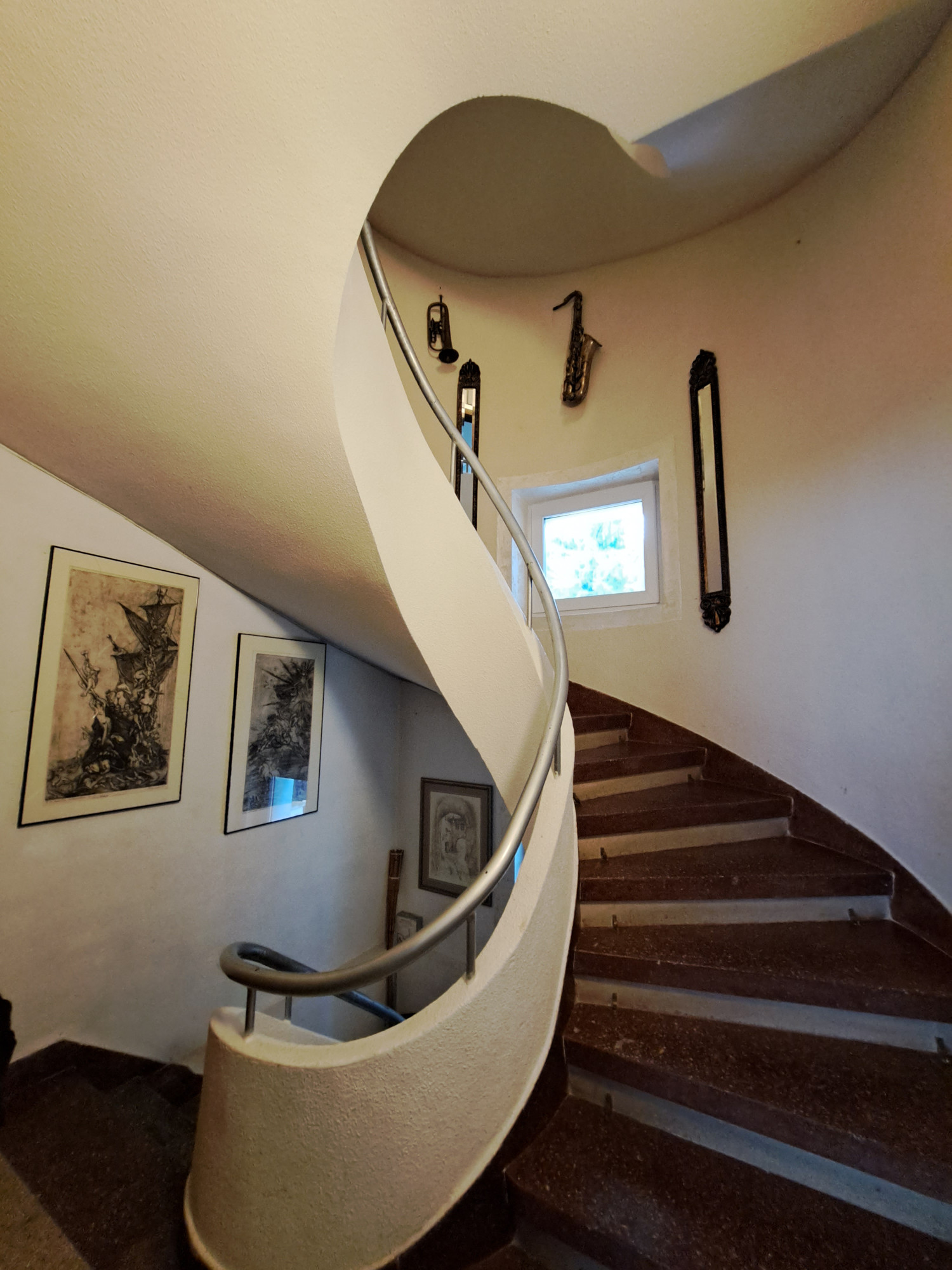 Villa Grigorescu, Predeal. Photo: Amit Janco, 2023.