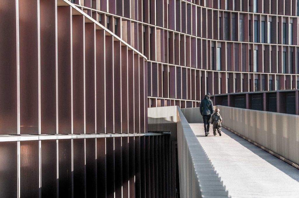 Radu Matei și surprinderea intim-fotografică  a orașelor