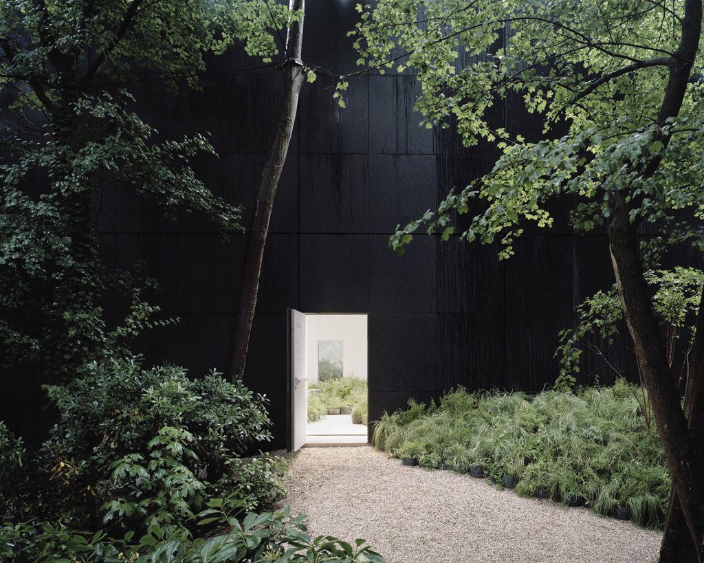 Note de Bienală #3: REPAIR