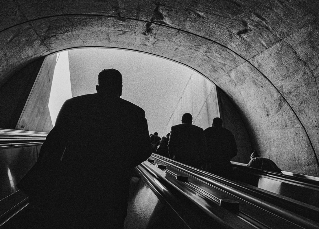 Banchiza Urbană: Cornel Lazia și a sa fascinație fotografică urbană