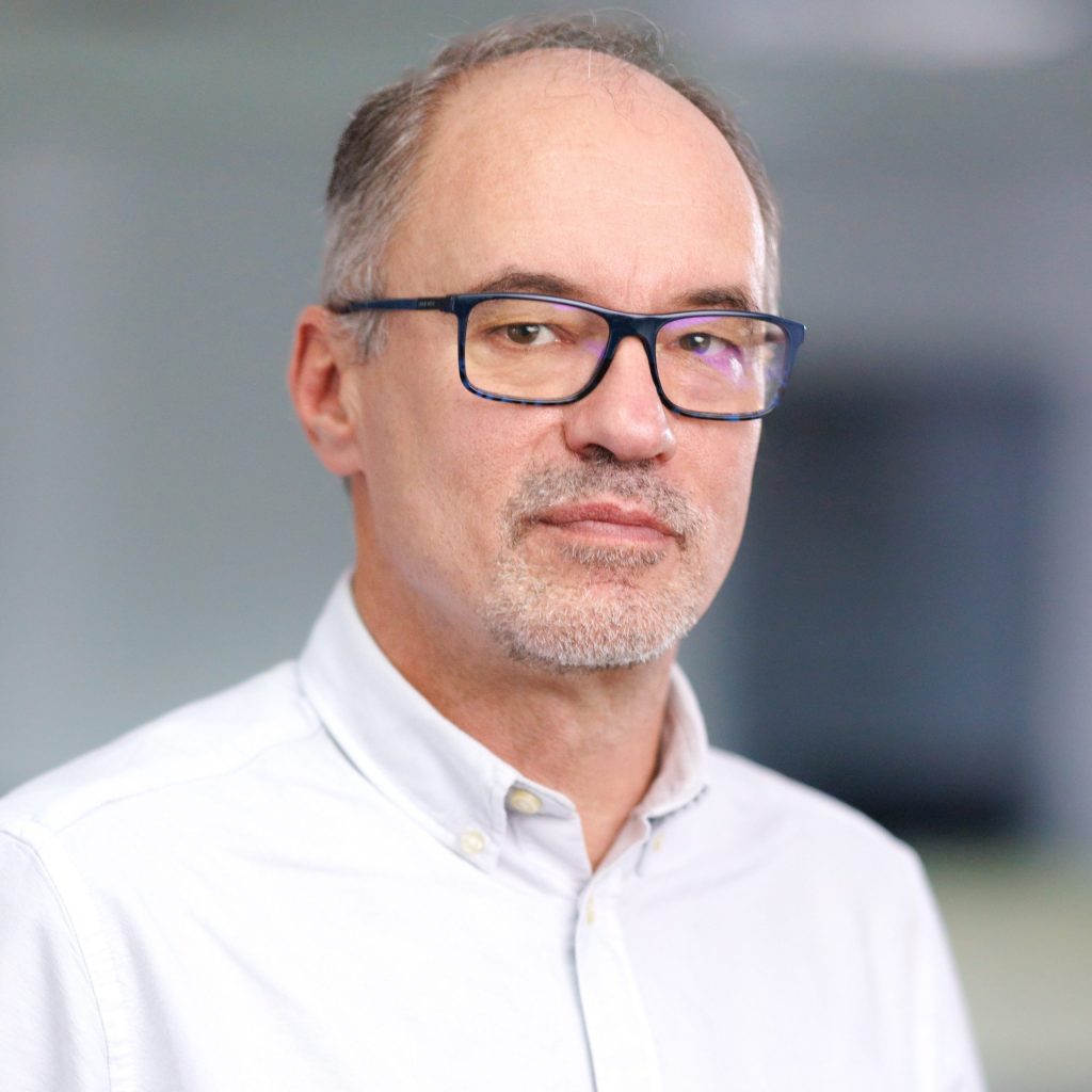 Pentru o critică a arhitecturii. O rubrică nouă semnată de arh. Șerban Țigănaș
