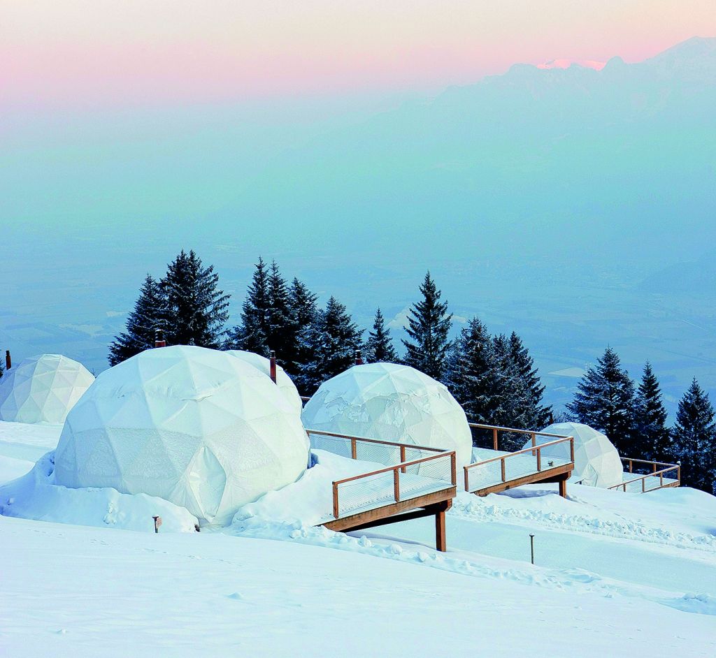 Whitepod, igloo-uri sustenabile în Alpii elvețieni
