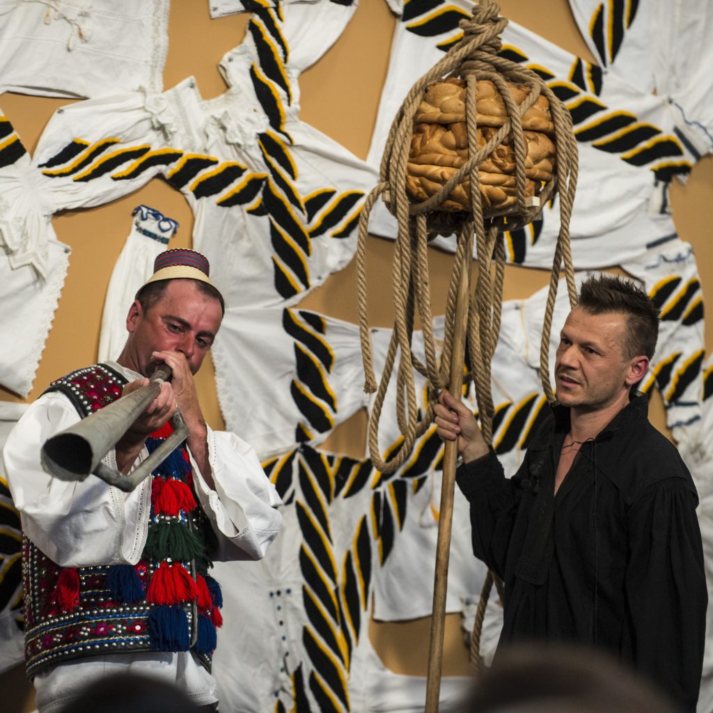 Dialog cu Mircea Cantor: „Ce înseamnă asta, artă contemporană? Arta nu are temporalitate.”