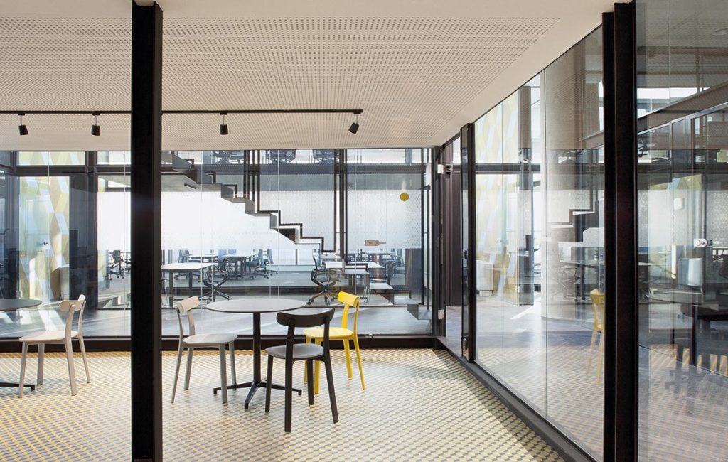 Ștefan Davidovici: „Încercăm să fim arhitecți cu capul în nori și cu picioarele pe pământ”