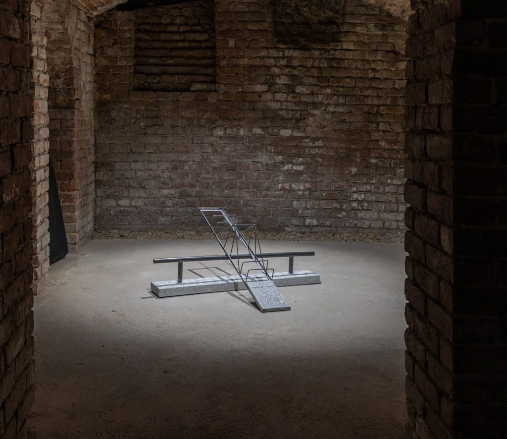 Artă contemporană doar la un click distanță: expoziția virtuală Back to Where It All Began | Accelerator