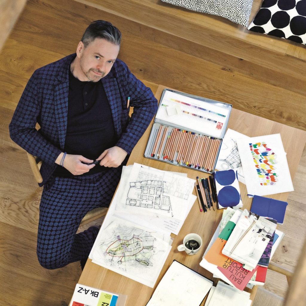 Soft is hard to break. În dialog cu David Sim